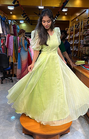 LINEN ORGANZA - Pista green